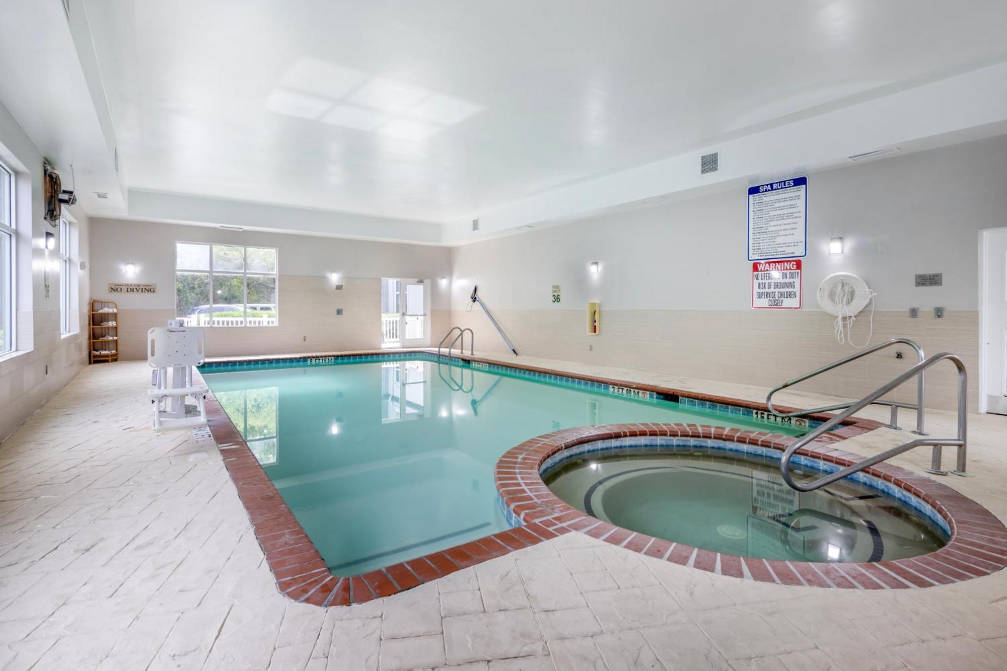 Country Inn & Suites By Radisson, Savannah Airport, Ga Eksteriør billede